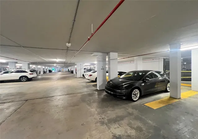 32nd image of 1541 Brickell Ave #A-1902, Miami, FL 33129 | MLS# A12058449