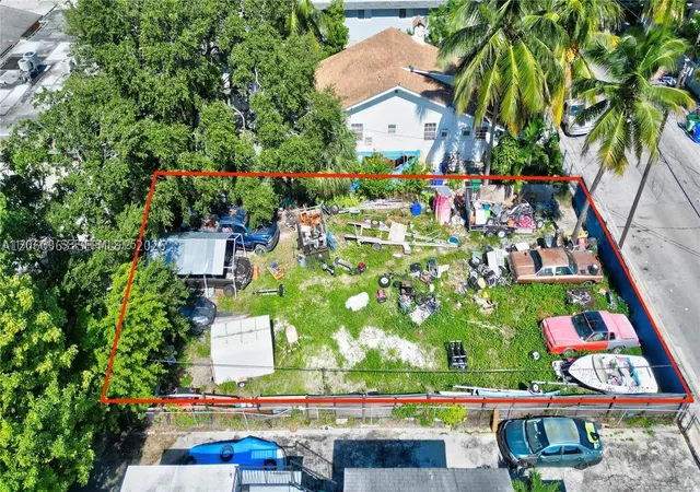 Land for sale at 428 Nw 10Th Ave, Miami, FL 33128 | MLS# A12060363