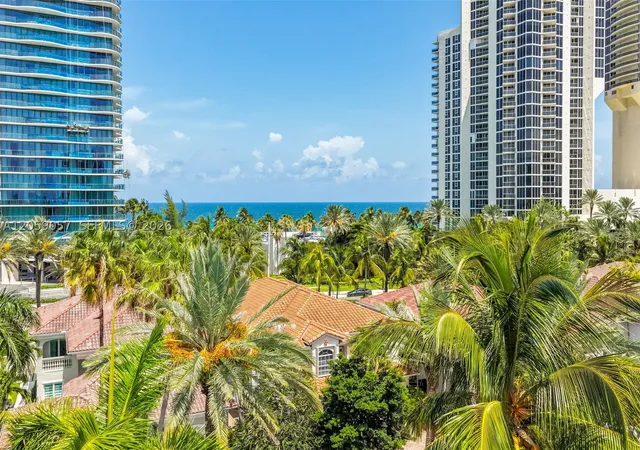 70th image of 4027 194th Trl, Sunny Isles Beach, FL 33160 | MLS# A12059057