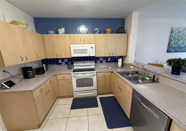 Photo 3 of Single family home for sale at 13966 Sw 155Th St, Miami, FL 33177 | MLS# A12060258 | Listing updated on 2026-07-30
