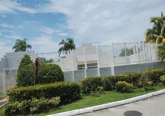 3rd image of 10395 Sw 154Th Cir Ct #104, Miami, FL 33196 | MLS# A12059287