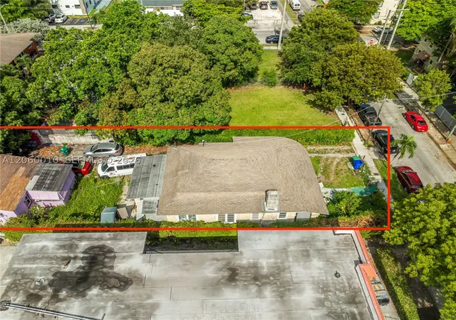 Photo 2 of Multi family home for sale at 1121 Nw 5th St, Miami, FL 33128 | MLS# A12060010 | Listing updated on 2026-08-24