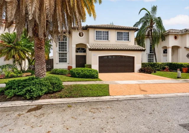 2nd image of 15615 Sw 95th Ln, Miami, FL 33196 | MLS# A12060396