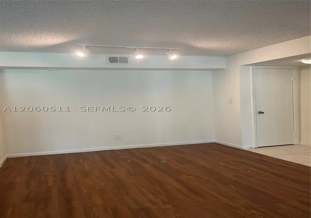 5th image of 510 S Park Rd #22-10, Hollywood, FL 33021 | MLS# A12060511
