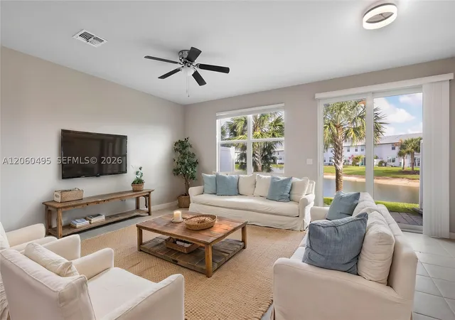 3rd image of 1761 Lindley St, West Palm Beach, FL 33407 | MLS# A12060495