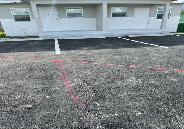 1st image of 165 Nw 11th Ave, South Bay, FL 33493 | MLS# B26057062