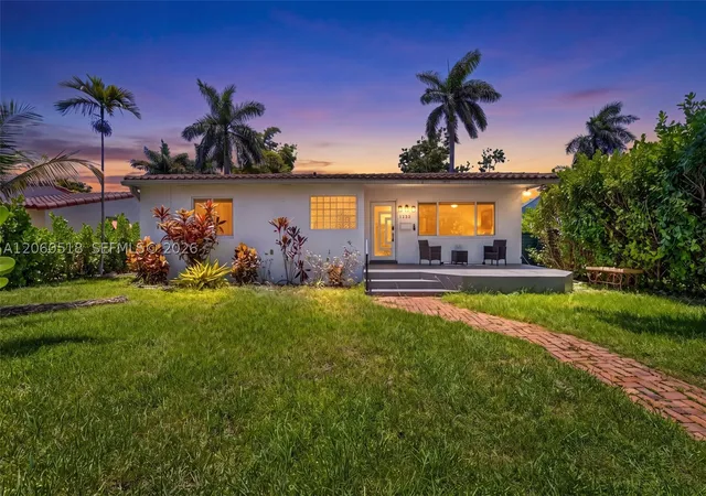 Photo 2 of Single family home for sale at 1532 Fletcher St, Hollywood, FL 33020 | MLS# A12060518 | Listing updated on 2026-08-06