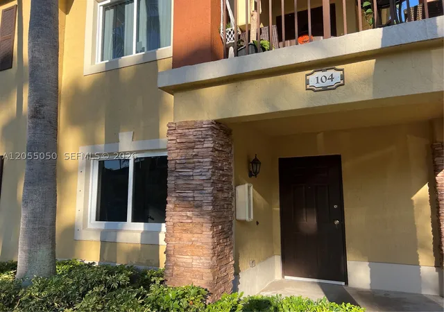 Photo 3 of Condo for sale at 985 Ne 33rd Ter #104, Homestead, FL 33033 | MLS# A12055050 | Listing updated on 2026-07-30