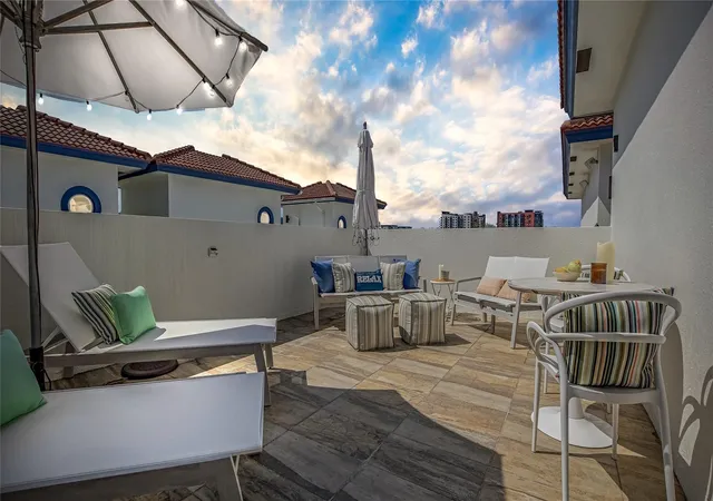 4th image of 816 Ne 7Th St, Fort Lauderdale, FL 33304 | MLS# B26057065