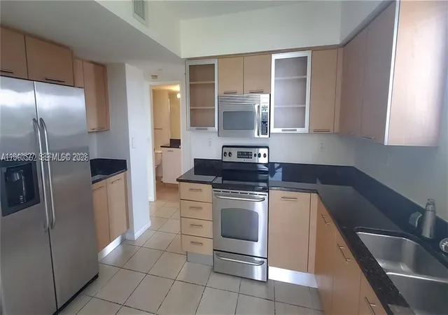 2nd image of 3300 Ne 191st St #501, Aventura, FL 33180 | MLS# A12060562