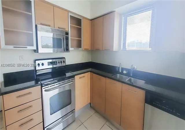 3rd image of 3300 Ne 191St St #501, Aventura, FL 33180 | MLS# A12060562