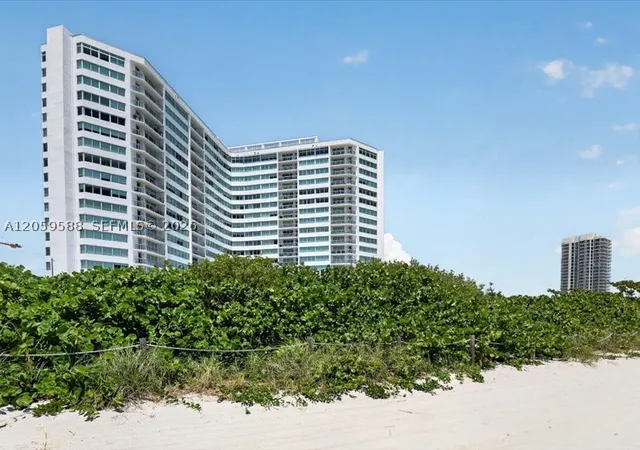 2nd image of 7135 Collins Ave #331, Miami Beach, FL 33141 | MLS# A12059588