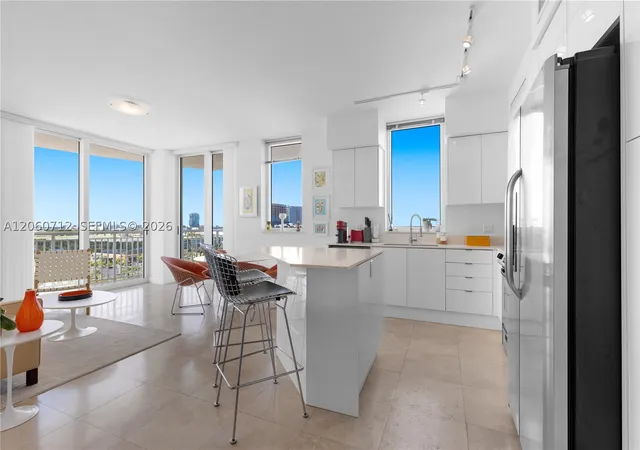 2nd image of 1745 E Hallandale Beach Blvd #1207W, Hallandale Beach, FL 33009 | MLS# A12060712