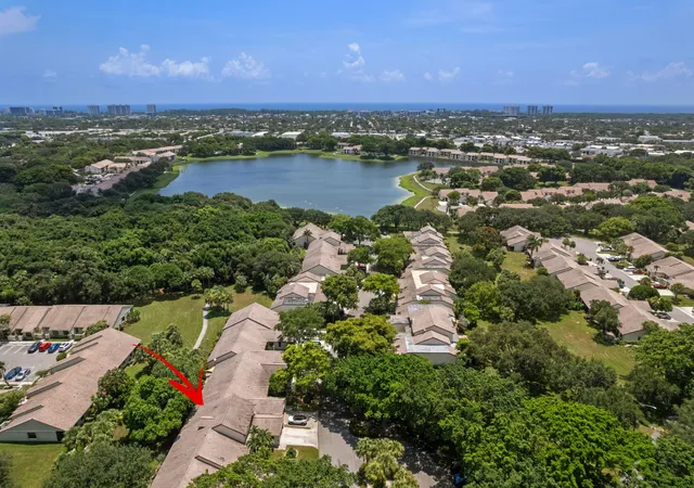 2nd image of 471 Ashwood Pl, Boca Raton, FL 33431 | MLS# B26057215