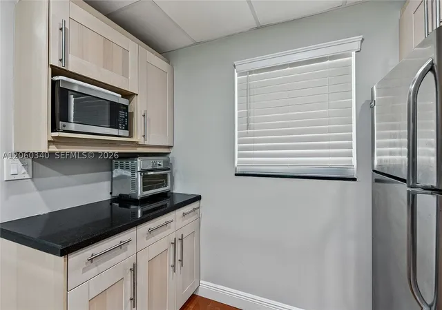 5th image of 1541 S Ocean Blvd, Lauderdale-by-the-Sea, FL 33062