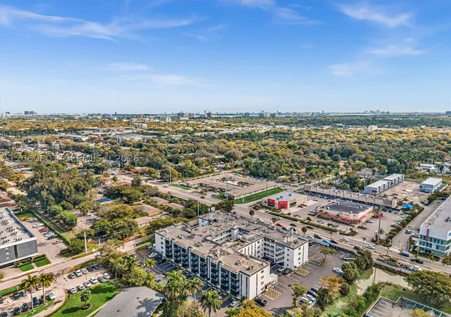 30th image of 13500 Ne 3rd Ct #121, North Miami, FL 33161 | MLS# A12060801