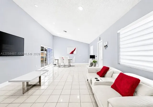 4th image of 25050 Sw 129Th Ct, Homestead, FL 33032 | MLS# A12059487