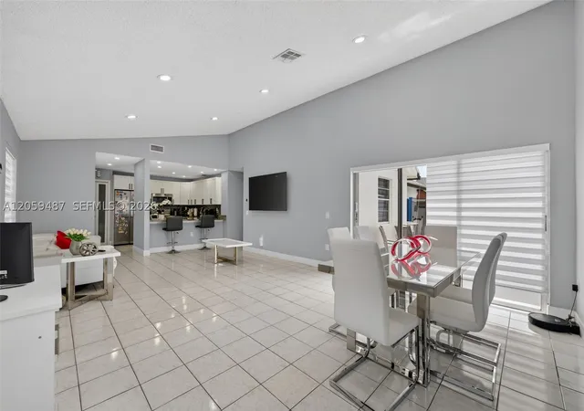 5th image of 25050 Sw 129Th Ct, Homestead, FL 33032 | MLS# A12059487