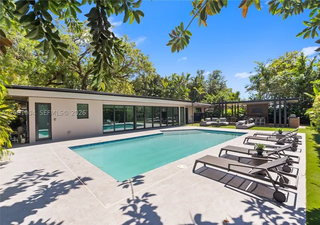 2nd image of 20020 Ne 21st Ct, Miami, FL 33179 | MLS# A12061004