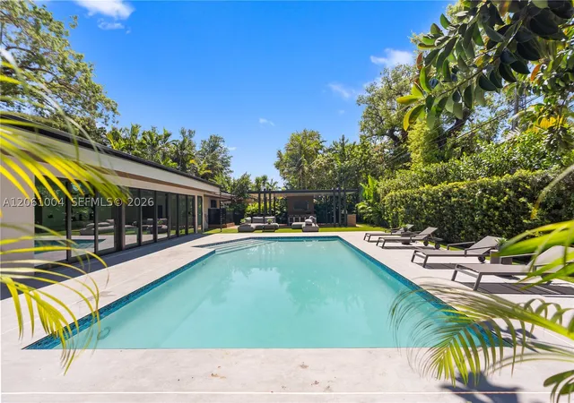 3rd image of 20020 Ne 21St Ct, Miami, FL 33179 | MLS# A12061004