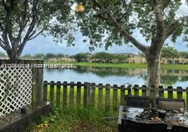 Photo 3 of Townhouse for sale at 2821 Se 15th Rd #91, Homestead, FL 33035 | MLS# A12060834 | Listing updated on 2026-08-26