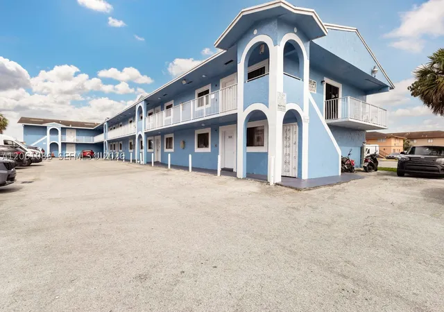 2nd image of 6305 W 22nd Ct, Hialeah, FL 33016 | MLS# A12061086