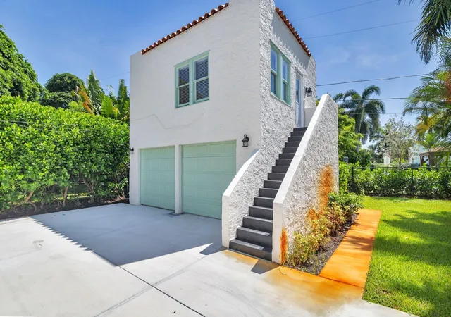 3rd image of 3020 Vincent Rd, West Palm Beach, FL 33405 | MLS# B26057408