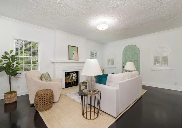 4th image of 3020 Vincent Rd, West Palm Beach, FL 33405 | MLS# B26057408
