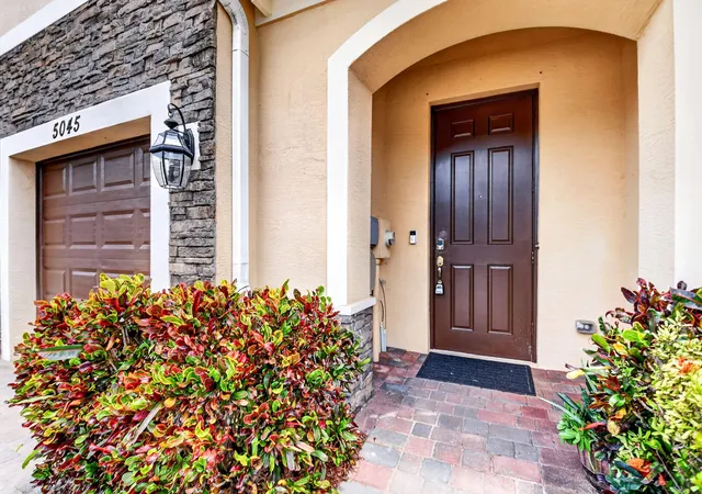 2nd image of 5045 Ellery Ter, West Palm Beach, FL 33417 | MLS# B26057405