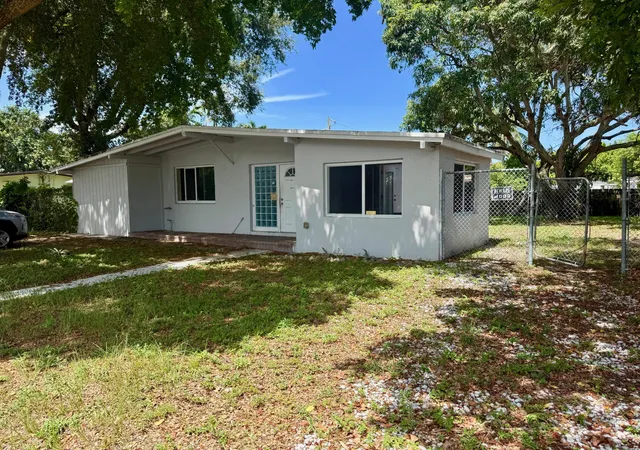 5th image of 4520 Ne 16Th Ave, Pompano Beach, FL 33064 | MLS# B26057424