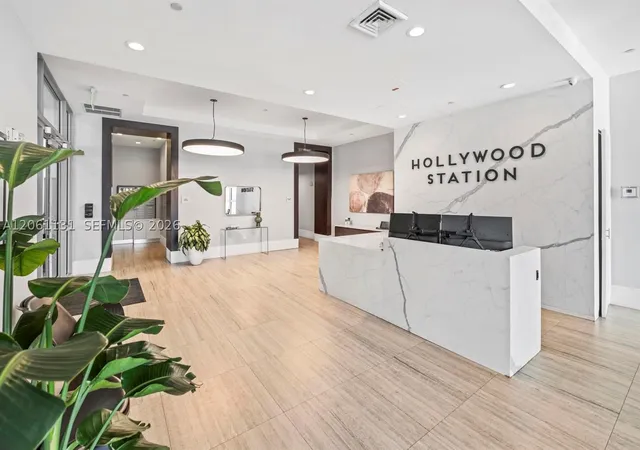 29th image of 140 S Dixie Hwy #433, Hollywood, FL 33020 | MLS# A12061131