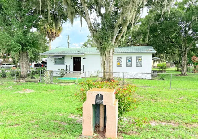 1st image of 1728 Sw 8th St, Okeechobee, FL 34974 | MLS# B26057515