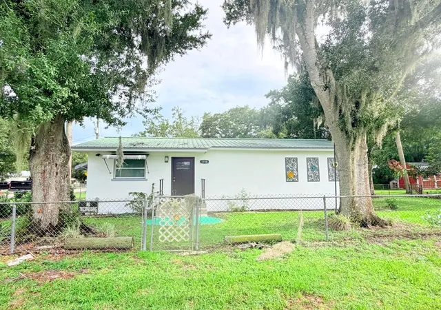 2nd image of 1728 Sw 8th St, Okeechobee, FL 34974 | MLS# B26057515