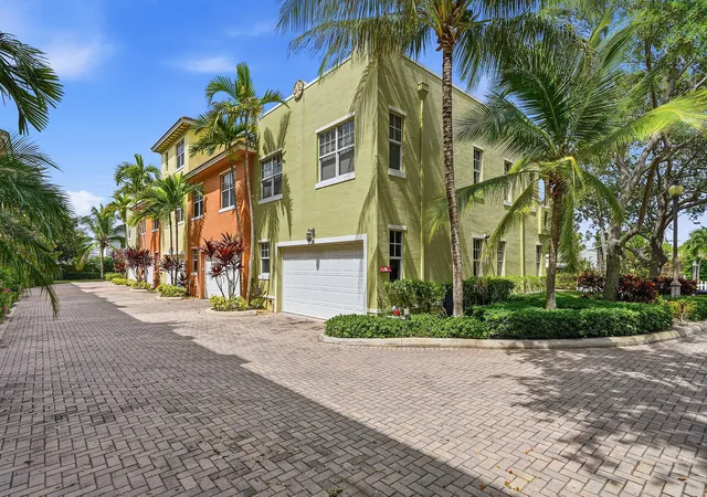 33rd image of 219 N L St #100, ,, FL 33460 | MLS# B26057524