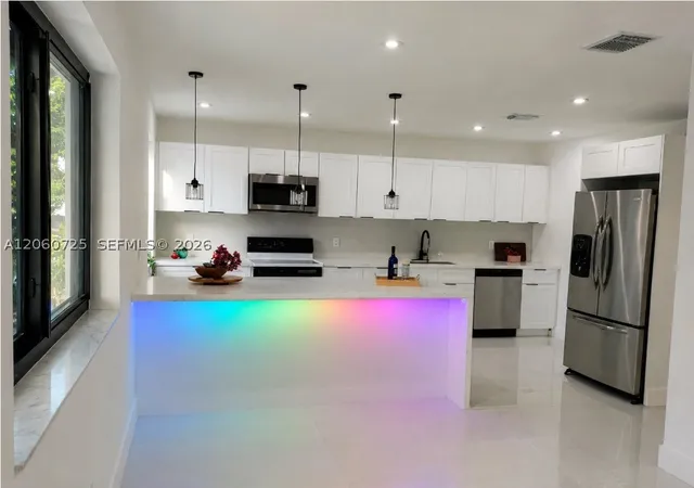 Photo 4 of Single family home for sale at 1480 Ne 157Th St, North Miami Beach, FL 33162 | MLS# A12060725 | Listing updated on 2026-08-17