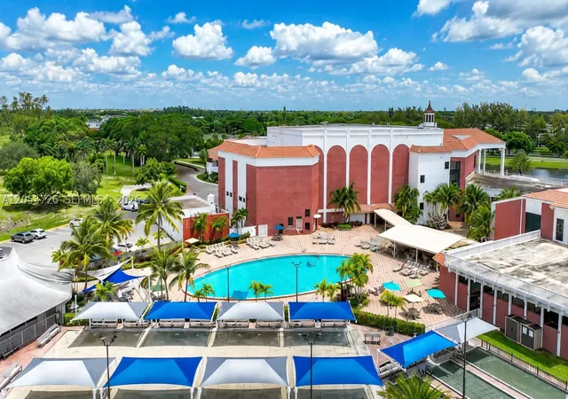 5th image of 4024 Durham, Deerfield Beach, FL 33442