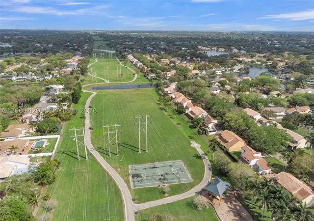 46th image of 2905 Begonia Way, Cooper City, FL 33026 | MLS# A12061429