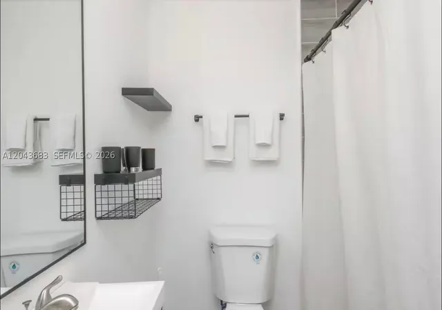 13th image of 5640 Ne Miami Ct, Miami, FL 33137 | MLS# A12043683