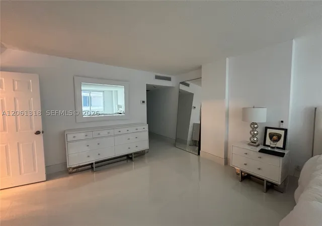 5th image of 5401 Collins Ave #334, Miami Beach, FL 33140 | MLS# A12061318