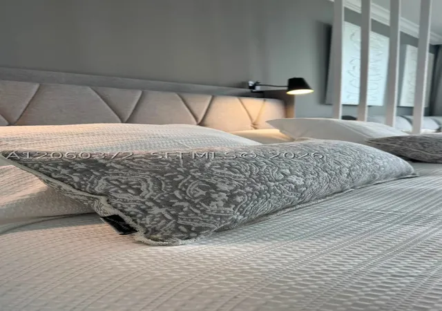 5th image of 19201 Collins Ave #632, Sunny Isles Beach, FL 33160 | MLS# A12060372