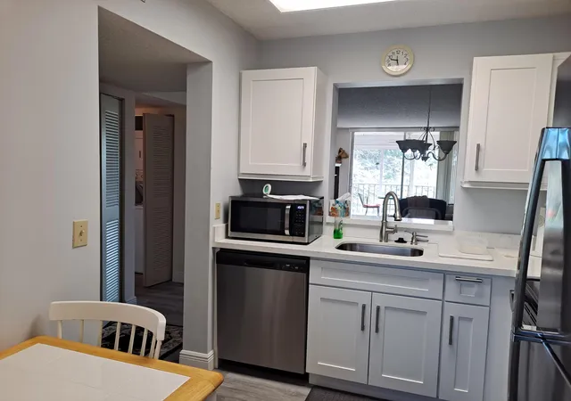 4th image of 6795 Huntington Ln #405, Delray Beach, FL 33446 | MLS# B26057728