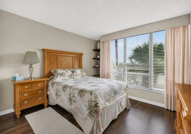 4th image of 7819 Lakeside Blvd, Boca Raton, FL 33434
