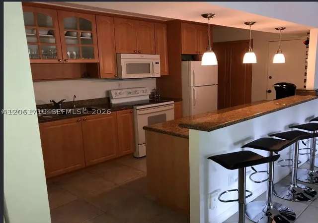 3rd image of 7705 Sw 86Th St #B-211, Miami, FL 33143 | MLS# A12061716