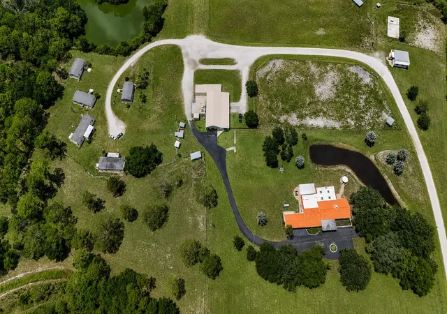 3rd image of 9999 Ne 120Th St, Okeechobee, FL 34972 | MLS# B26057881