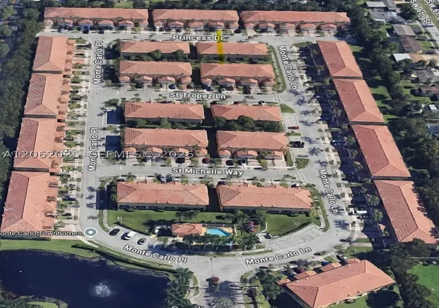 Photo 2 of Townhouse for sale at 541 Princess Dr, Margate, FL 33068 | MLS# A12062025 | Listing updated on 2026-08-24