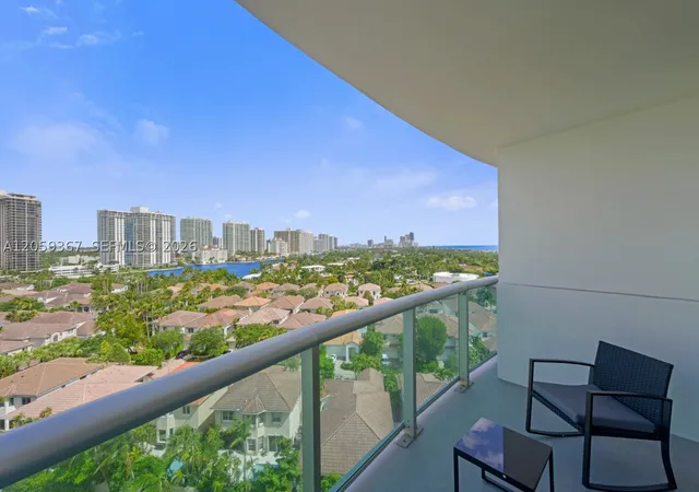 2nd image of 19370 Collins Ave #1122, Sunny Isles Beach, FL 33160 | MLS# A12059367