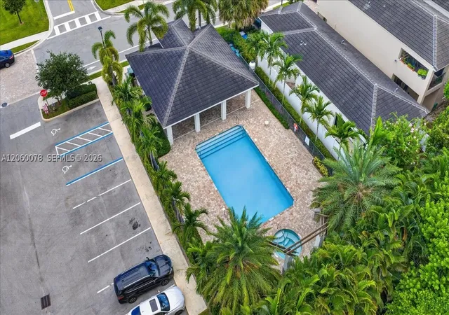 40th image of 425 Nw 33rd Ln, Pompano Beach, FL 33069 | MLS# A12060078