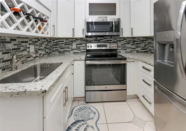 Photo 3 of House for sale at 1700 Pierce St #703, Hollywood, FL 33020 | MLS# A12062072 | Listing updated on 2026-07-30