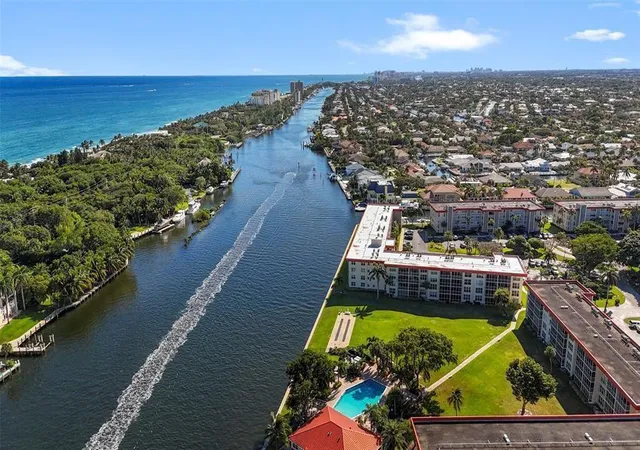 2nd image of 3100 Ne 48Th Ct, Lighthouse Point, FL 33064