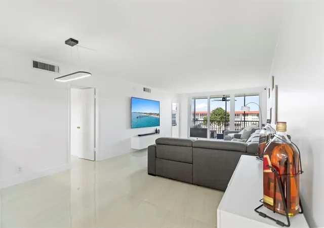 3rd image of 3100 Ne 48Th Ct #413, Lighthouse Point, FL 33064 | MLS# B26058050